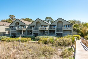 Beautiful beach front Pelican Watch Villas