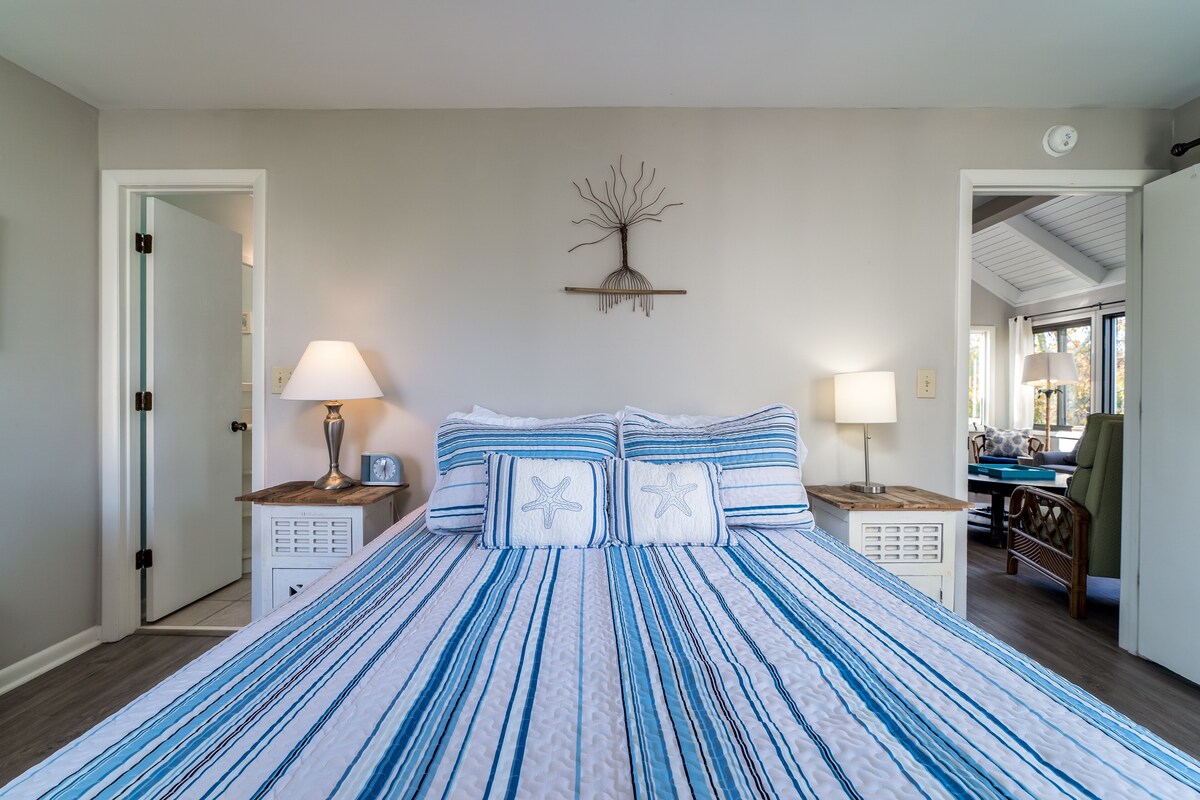 Spectacular Kitchen! Walk to Pool, Beach! Marsh View! Amenity Cards!