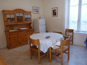 kitchen-dining room
