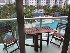 Balcony WITH VIEW OF POOL