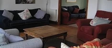 Living Room(s)