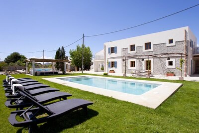 Ideale Villa, um einen schönen Sommerurlaub zum Entspannen und Genießen zu verbringen.