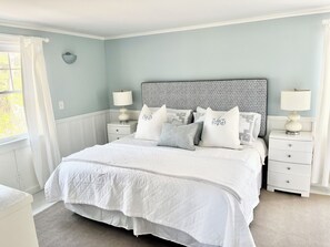 DownStairs Master with King Bed