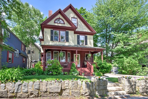 Bar Harbor Vacation Rental | 6BR | 6BA | 6,000 Sq Ft | Stairs to Access