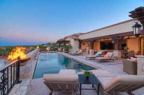 casa_bella_villa_pool