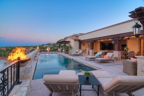 casa_bella_villa_pool