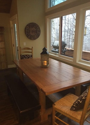 Dining area, seating for 8