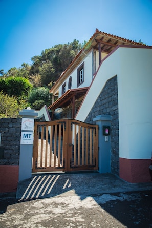 Entrance of Villa Ricardo