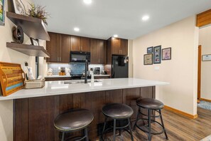 MS523 Kitchen
