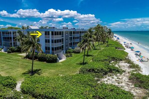 P6D: Top floor, west-end of D building. The best location at Island Beach Club!