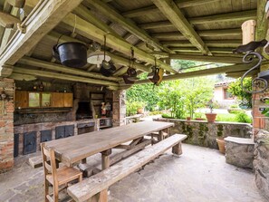 Pflanze, Holz, Außenbank, Interior Design, Schatten, Baum, Gebäude, Strahl, Grundeigentum, Freizeit