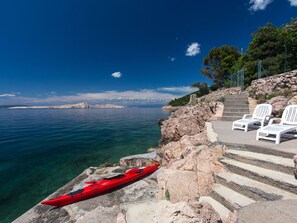 Wolke, Wasser, Himmel, Boot, Azurblau, Watercraft, Fahrzeug, Küsten Und Ozeanische Forms, Gartenmöbel