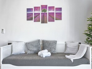 Purple, Room, Furniture, Pink, Violet, Wall, Interior Design, Lilac, Lavender, Living Room