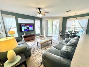 Spacious Open Concept Floor Plan !