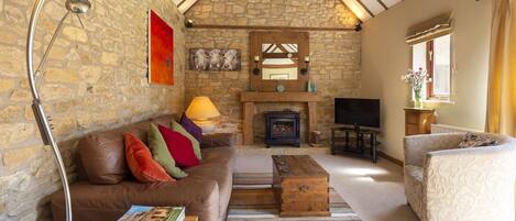 Living room, Milliner's Barn, Bolthole Retreats
