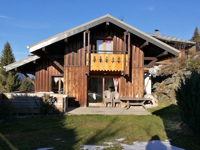 Chalet*** south facing, village view and 400 sq. m garden 