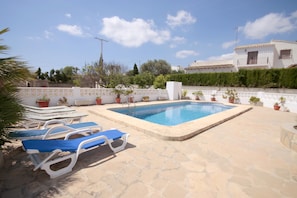 Jardin et piscine