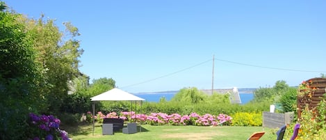 détente au jardin côté mer