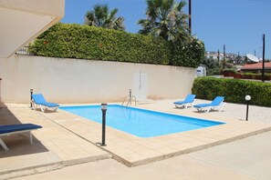 pool 2