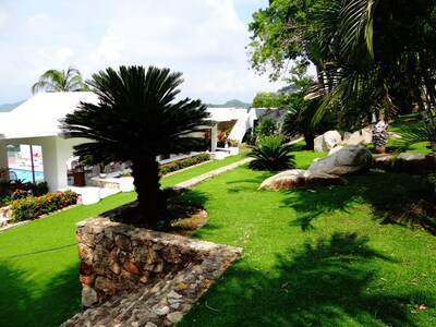 Hermosa casa en Las Brisas Acapulco, vista increíble. 3 personas Servicio incluido