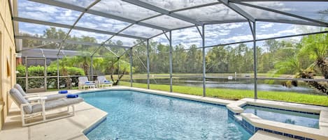 south facing pool area with Spa
