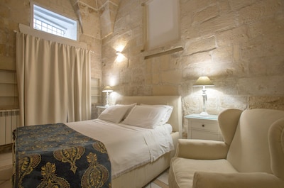 Elegant typical apartment in the heart of Lecce