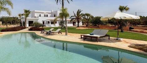Villa Can Cosmi. Ibiza. Ideal para tomar el sol
