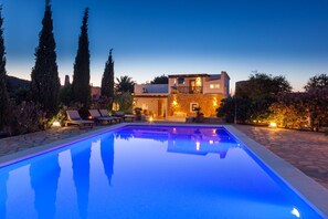 Villa Cuna. Ibiza. Excellent outdoor spaces
