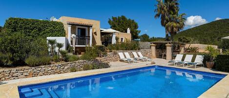 Villa Romero I. Ibiza. House completely renovated
