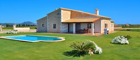 Finca con jardín grande y piscina, Mallorca
