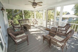 Screened in Porch