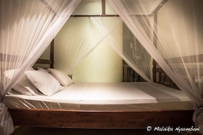 Second bedroom with king size bed