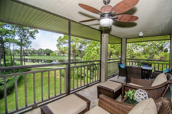 Wrap around Lanai (lake and golf course views)