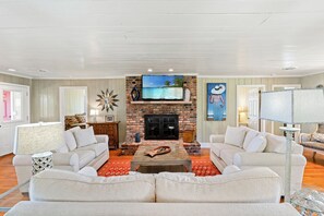 Gorgeous Living Space 