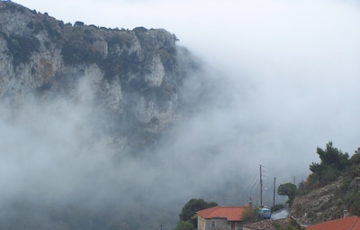 Στεμνίτσα Διαβατικό Παραδοσιακά Διαμερίσματα