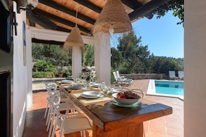 Villa Casa Patri. Ibiza. To enjoy meals outdoors
