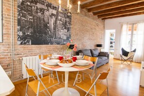 Living/dining room