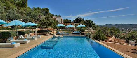 Villa Sa Capella. Ibiza. Ideal for sunbathing
