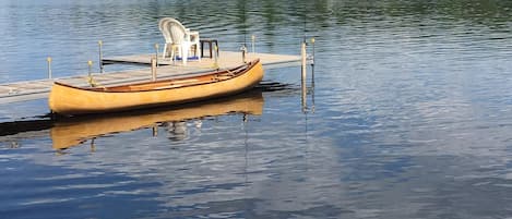 One of the docks w/canoe available to renters