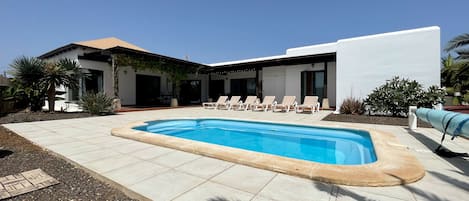 Huge villa with private heated pool