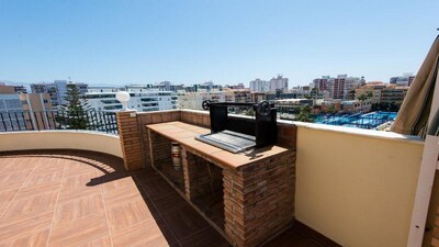 OLIMPO PENTHOUSE WITH POOL AND BARBECUE, WITH SEA VIEWS 5 MINUTES FROM THE BEACH