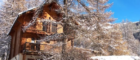 Chalet en façade ouest