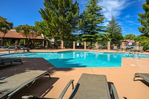 Community pool with 2 hot tubs on complex, open May-October, weather permitting.