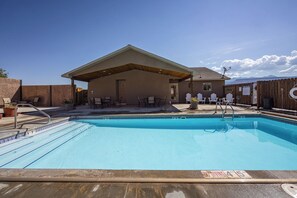 community pool and hot tub located just up the street - open seasonally
