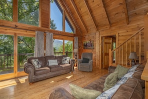 Enjoy family and friend time in comfort while enjoying the views and amenities.