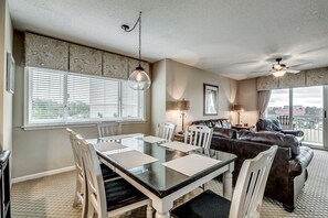 Large dining room 