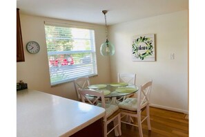 dinette in kitchen 