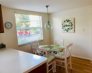 dinette in kitchen 