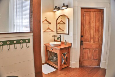 Farmstyle Rental :: Perfect for 4 People!