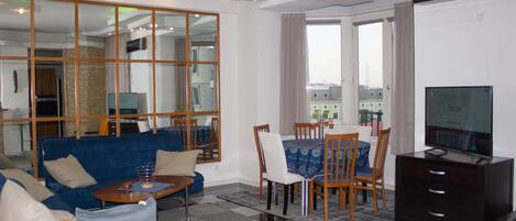 Living/Dining Room